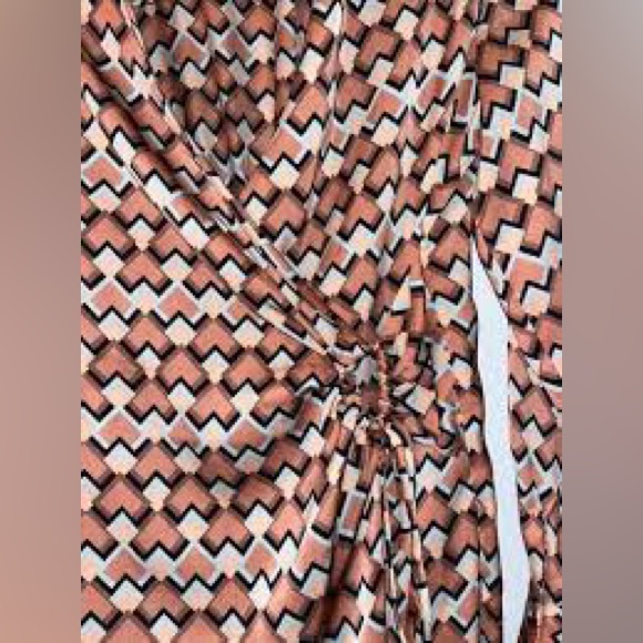 NWT MANGO Leonarda Geometric Print Wrap Dress - Picture 2 of 4